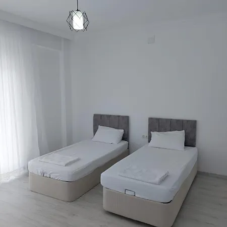 Okaliptus 48 فيلة Zikirciler